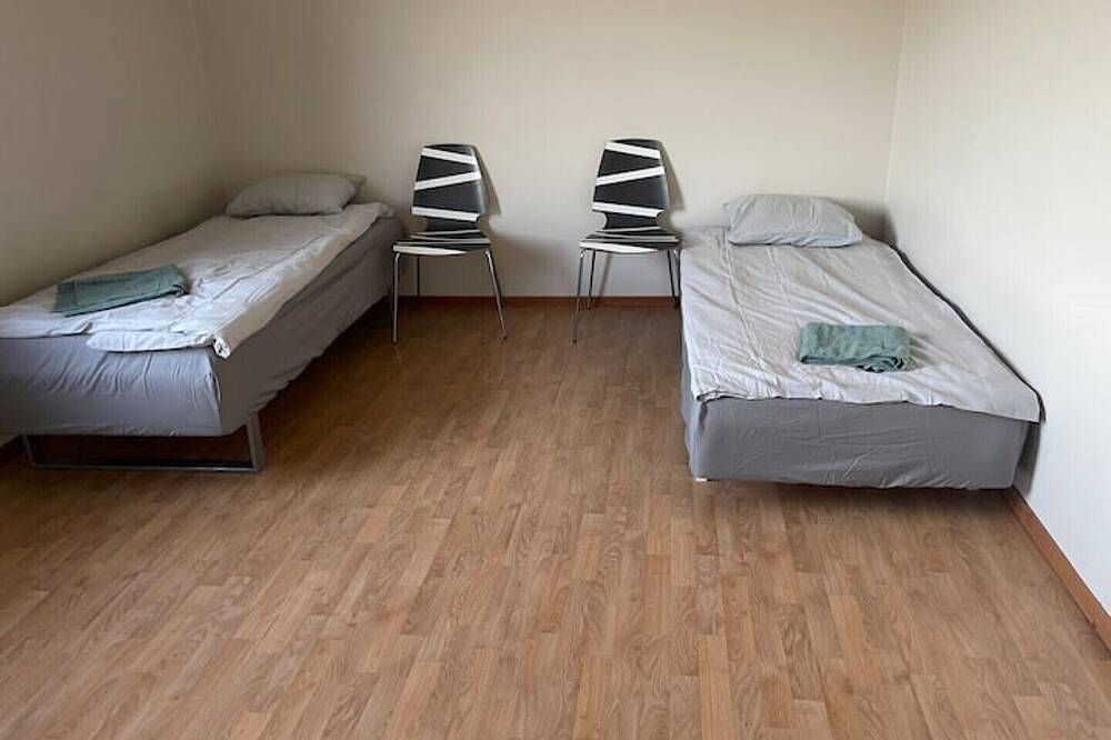 Ganze Wohnung, 3 bedroom app /2.8 km from city center in Västeras, Västmanland