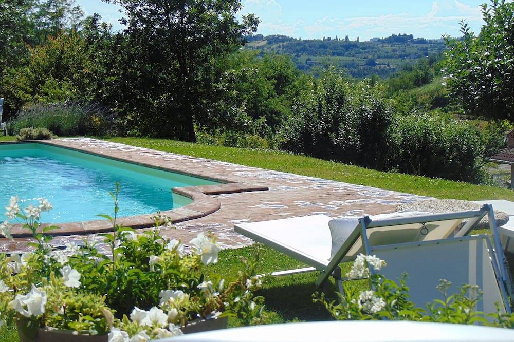 Magisches und altes Bauernhaus im grünen Gavi-Gebiet, Wein & Relax, privates Naturschwimmbad in Lerma, Alessandria Provinz
