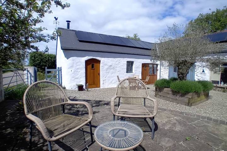 Holiday home for 5 people, with garden and terrace in Pembroke