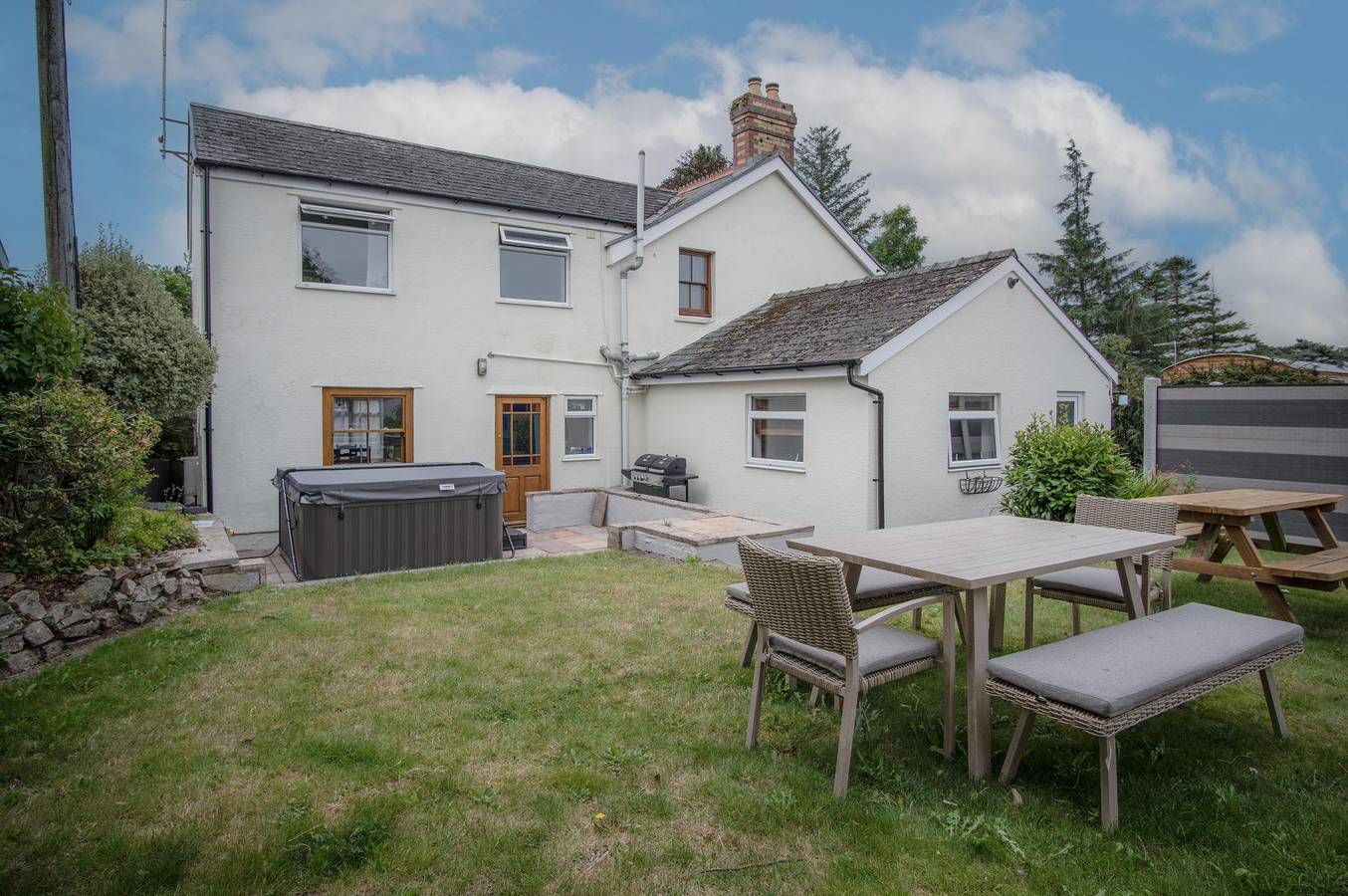 Pendeilo Villa - 5 Bedroom Holiday Home - Amroth in Amroth, Pembrokeshire