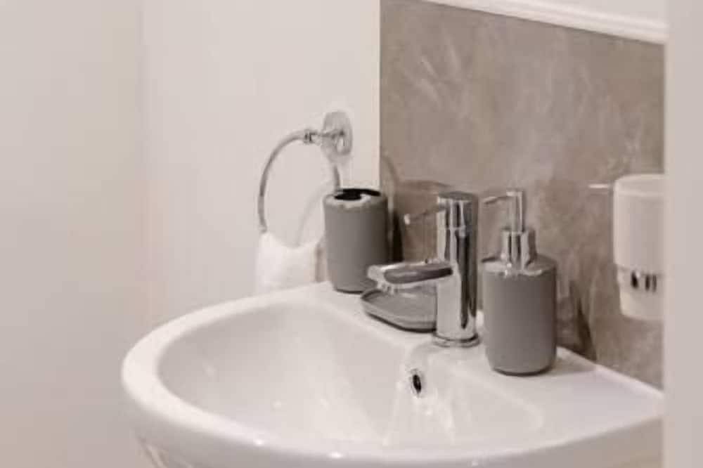 Entire apartment, Apt 2 Prescott Court Halifax in Halifax (West Yorkshire), West Yorkshire