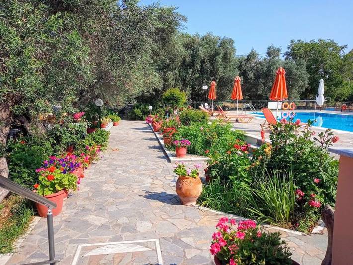 Ferienhaus für 2 Personen, mit Terrasse und Pool sowie Ausblick und Garten in Petra (Griechenland) - 4