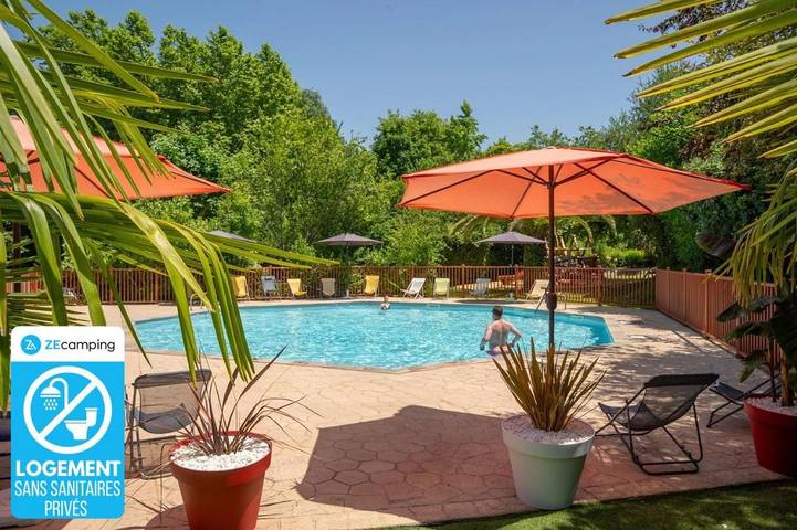 Gîte pour 2 personnes, avec Piscine à Urt
