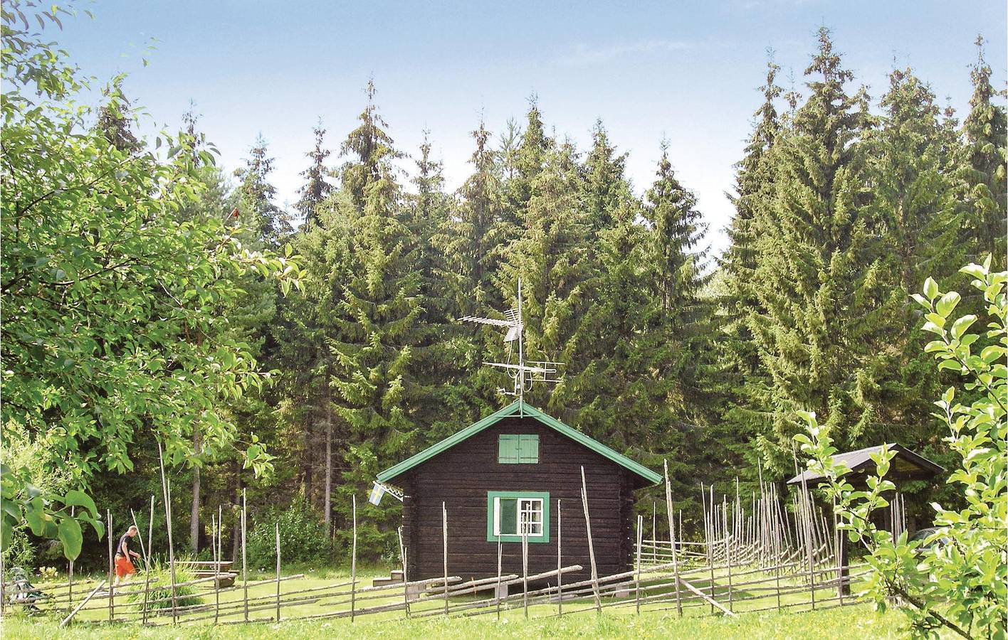 Feriehus for 4 personer med terrasse in Lakenesjön