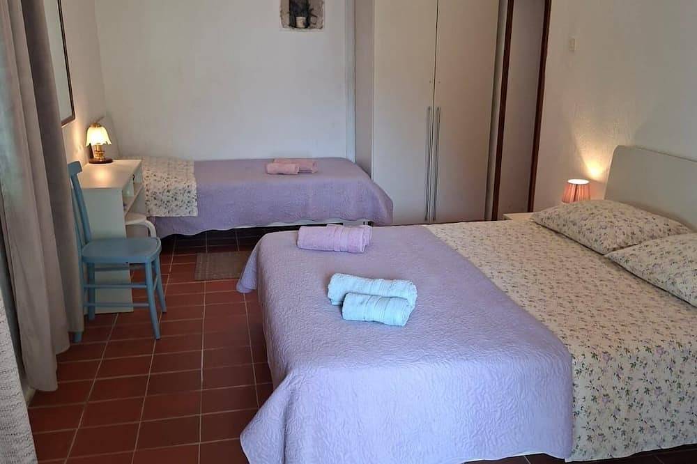Ganze Wohnung, 1-Zimmer-Ferienwohnung mit Terrasse Punta kriza, Cres in Lošinj, Cres