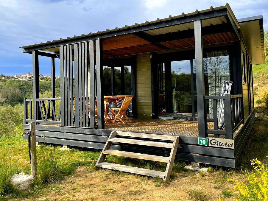 Camping Ushuaia Villages L’Oasis - Chalet 6 personnes - Privilege Grand Panoramic - 3 chambres- 33m2, terrasse couverte de 14m2 in Éclassan, Région de Tournon-sur-Rhône