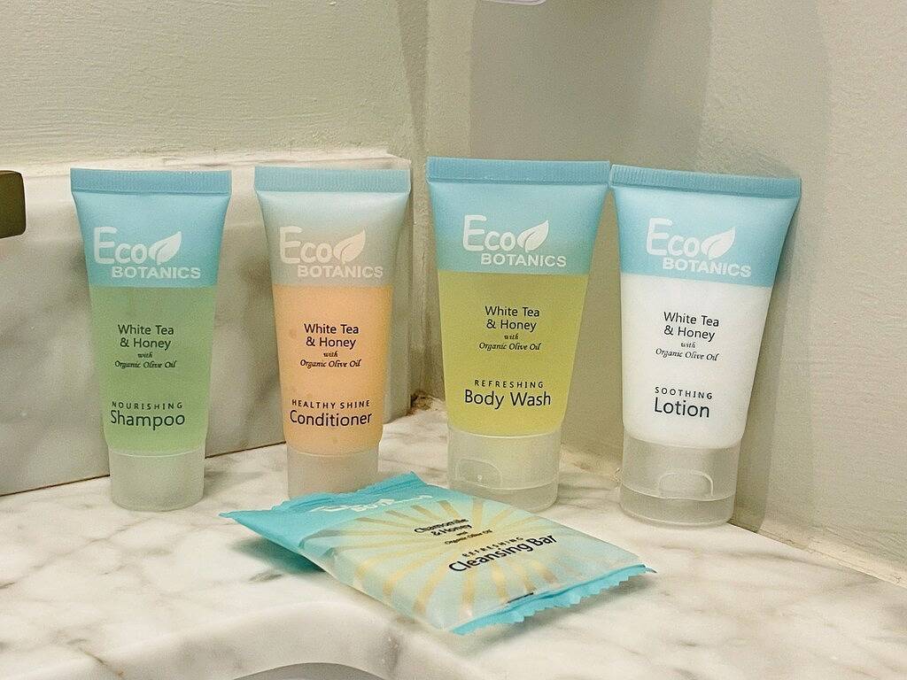 Ganze Wohnung, Ausruhen, Entspannen und Aufladen in einer restaurierten Oase des 20. Jahrhunderts in Richmond, Virginia