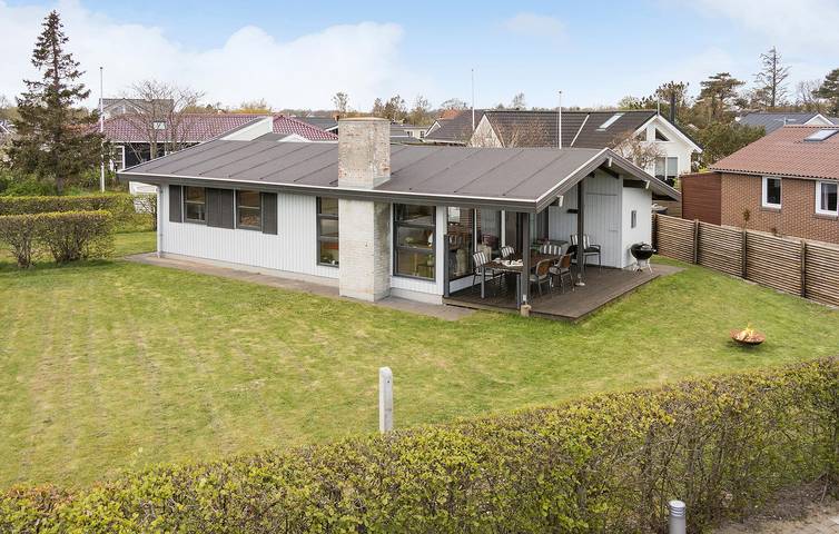 Ferienhaus für 6 Personen, mit Terrasse und Garten in Høll - 2