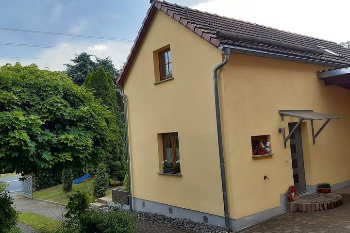 Ferienhaus für 4 Personen, mit Terrasse und Garten in Hohnstein