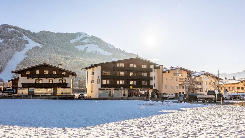 Hütte für 4 Personen, mit Balkon in Brixen im Thale