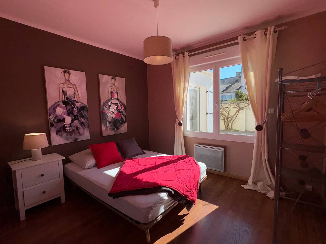 Spacious Home with Private Pool in the Heart of Saint Jean de Monts in Saint-Jean-de-Monts, Vendée