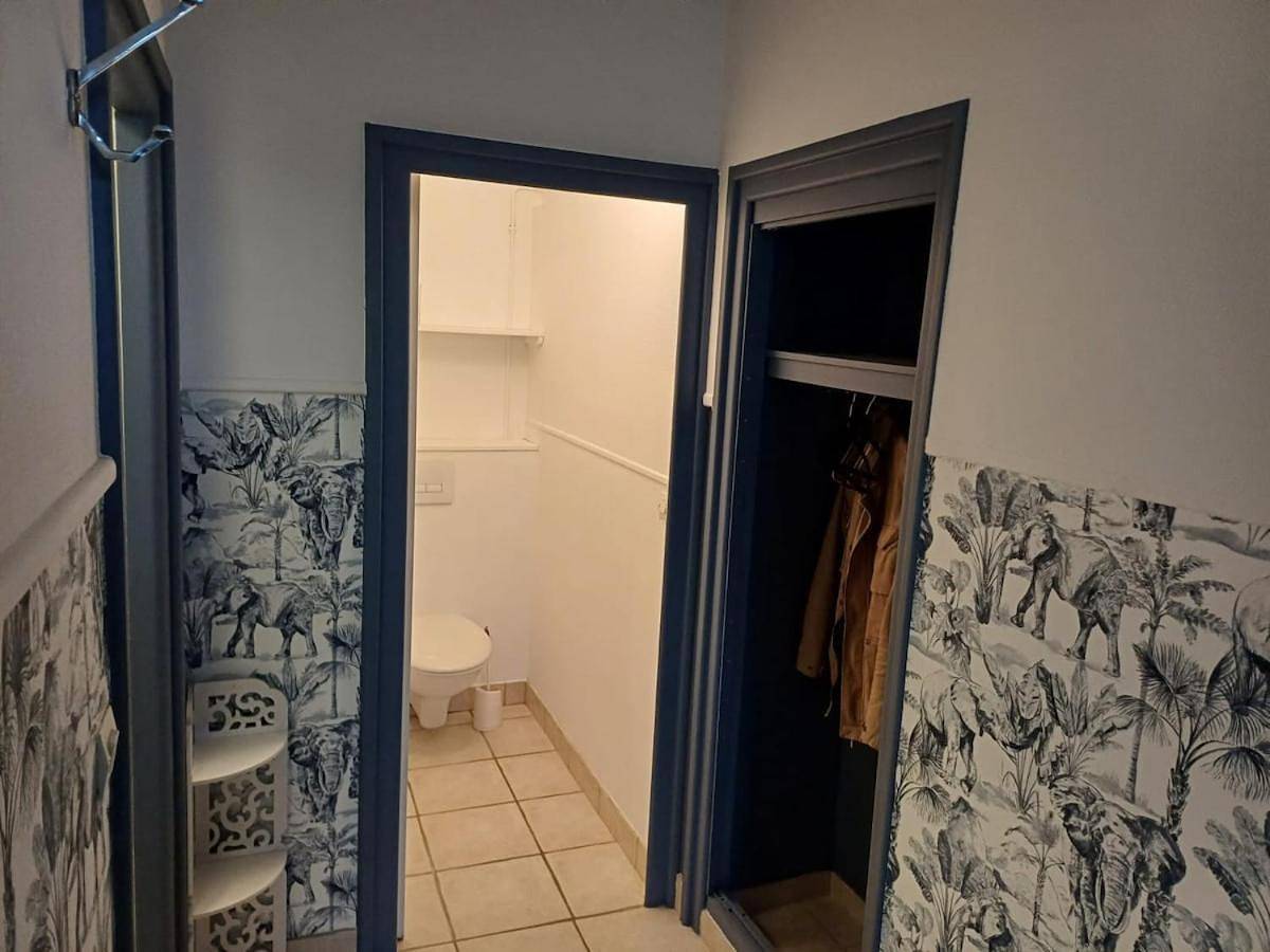 Appartement entier, One-Bedroom Apartment in Buzançais, Région de Châteauroux