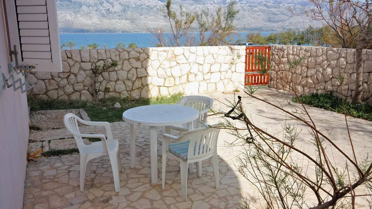 Ganze Ferienwohnung, Ferienwohnung für 6 Personen (46 m²) in Ražanac in Razanac, Zadar