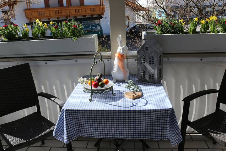 Ganze Ferienwohnung, Ferienappartement Austen - Ferienappartement Austen 45m²  1.Og ein Wohn-/Schlafraum, Balkon in Piding, Berchtesgadener Alpen
