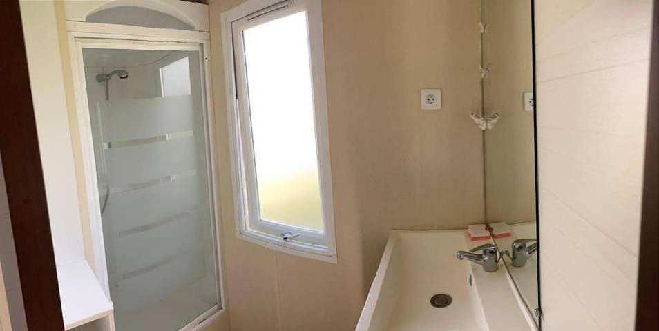 Location de vacances pour 5 personnes, avec vue ainsi que jardin et terrasse à Le Girouard - 4