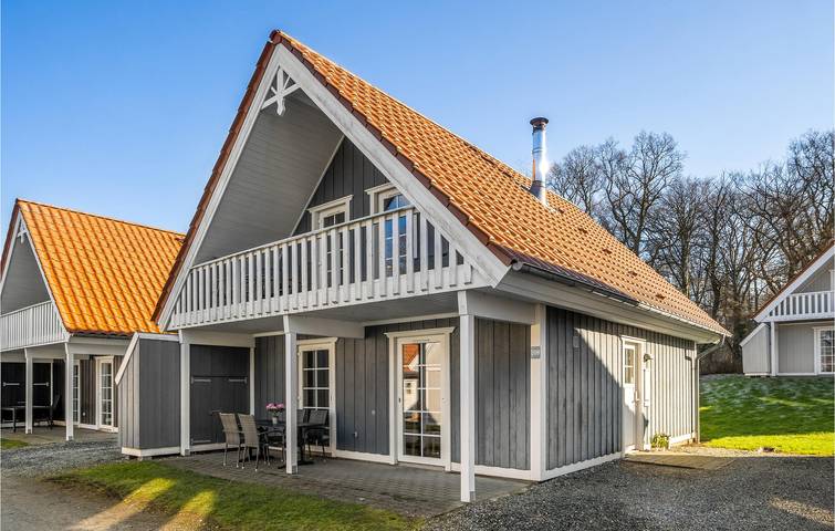 Ferieudlejning for 8 personer, med jacuzzi og sauna såvel som have og terrasse i Gråsten
