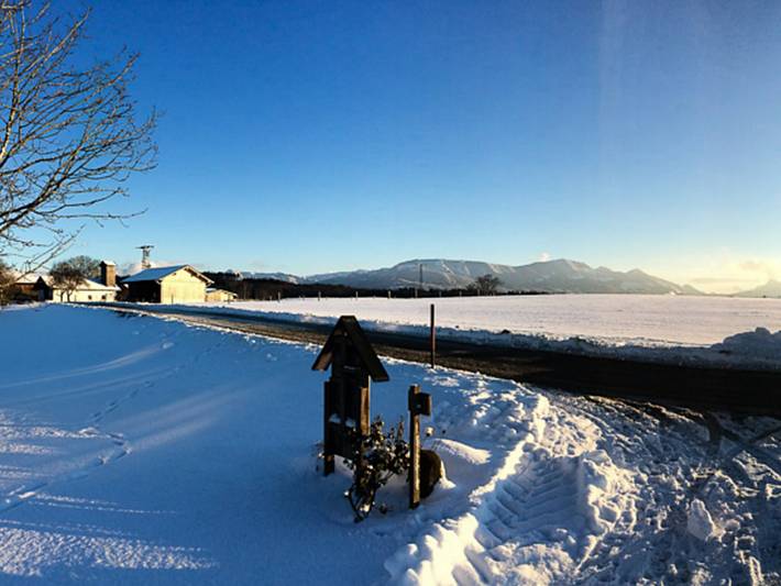 Ganze Ferienwohnung, Huberhof - Ferienwohnung mit Südbalkon in Riedering, Chiemgauer Alpen