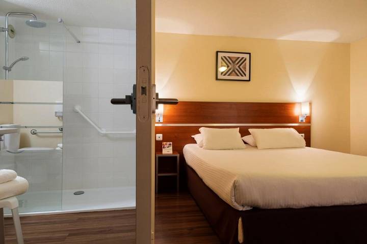 Hôtel pour 3 personnes, avec terrasse et jardin, animaux acceptés à Colombier-Saugnieu - 3