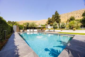 Gîte pour 2 personnes, avec piscine et jardin à Mondello