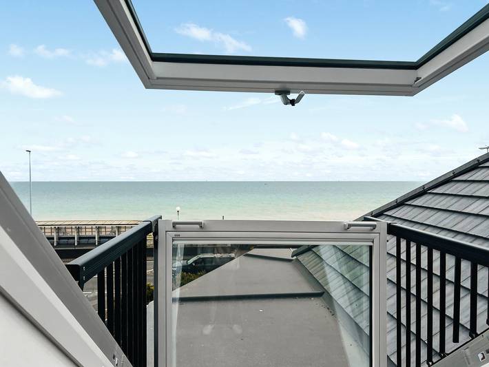 Cottage for 12 people, with garden, with pets in Sussex