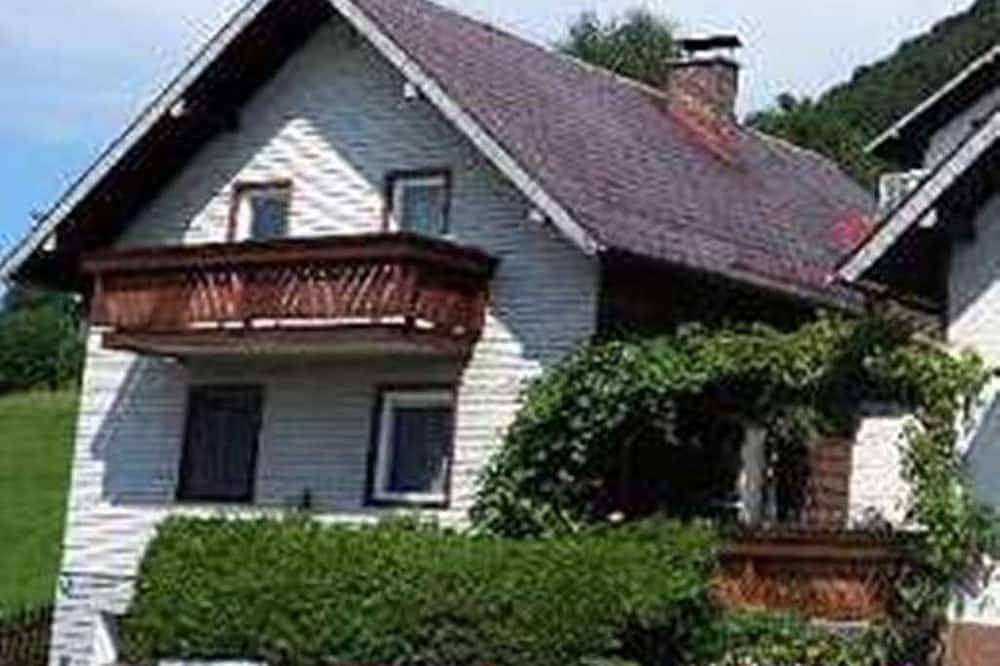 Ganze Wohnung, Appartement Rooming Green m. großer Veranda in Seenähe in Weyregg am Attersee, Traunviertel