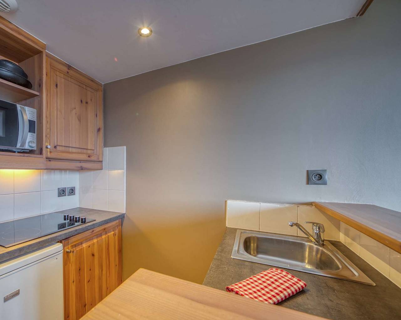 Appartement de vacances entier, La Valériane 103 - Très beau 2 pièces avec vue dégagée sur la vallée in Valmorel, Les Avanchers-Valmorel