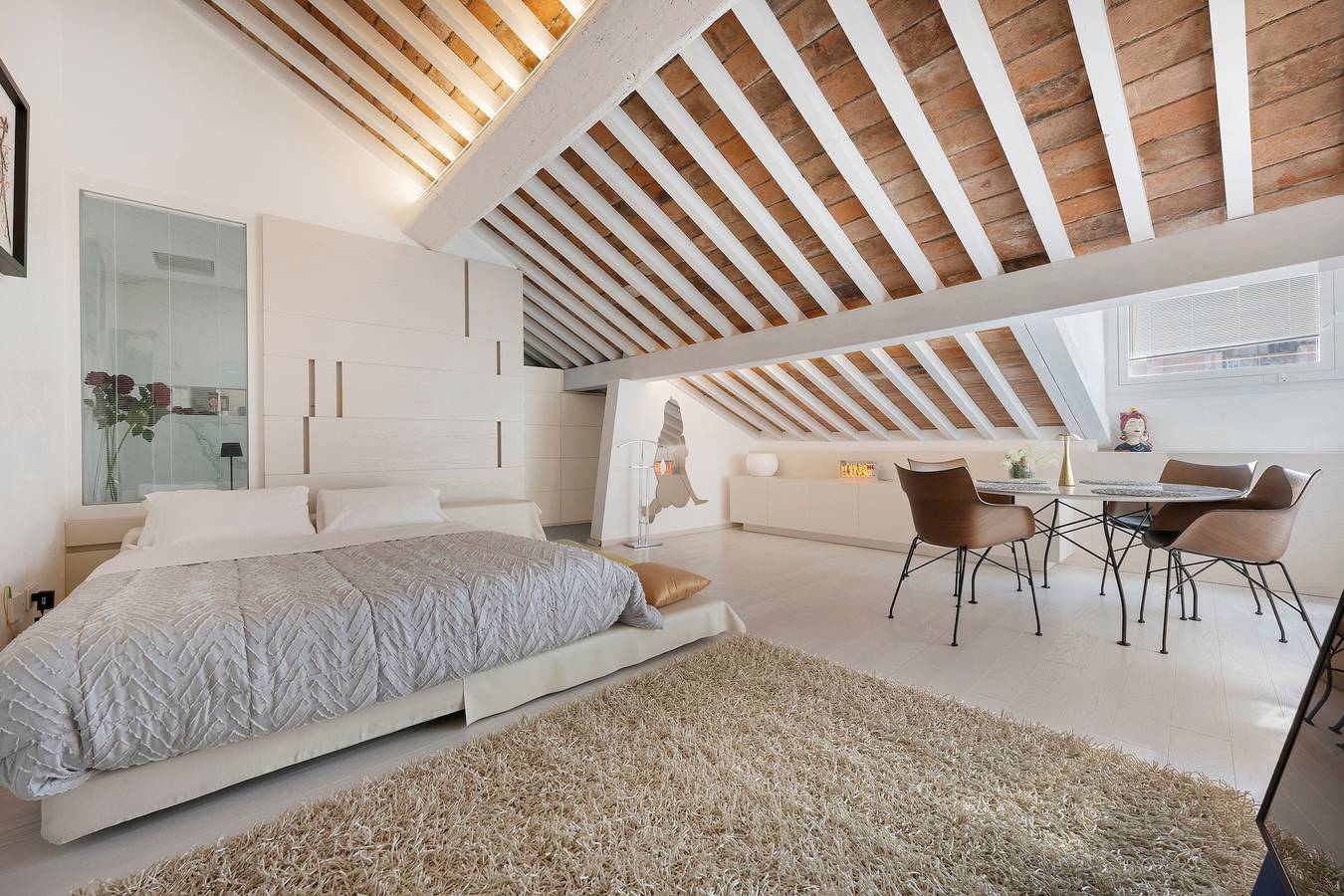 Ganze Wohnung, Ferienwohnung 'Luxury Rooftop Verona' mit Wi-Fi und Klimaanlage in Centro Storico di Verona, Verona