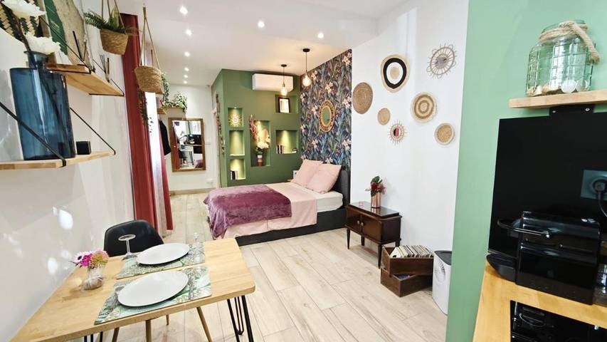 Gîte pour 2 personnes dans Gare De Nice Riquier