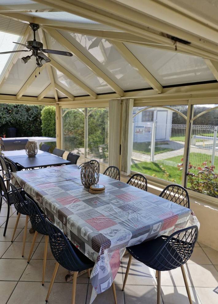 Gîte pour 15 personnes, avec piscine ainsi que terrasse et jardin à Les Mathes - 4