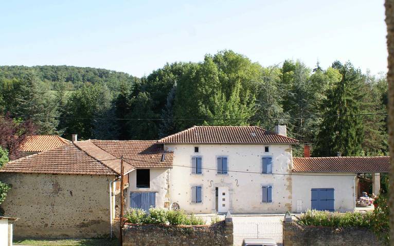 Menoun in Saint-Plancard, Haute-Garonne