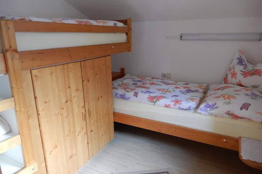 Ganze Wohnung, Appartement 1 - Haus Ellmaier in Kramsach, Kaisergebirge
