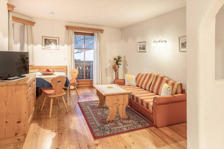 Ferienwohnung für 6 Personen, mit Balkon am Kronplatz