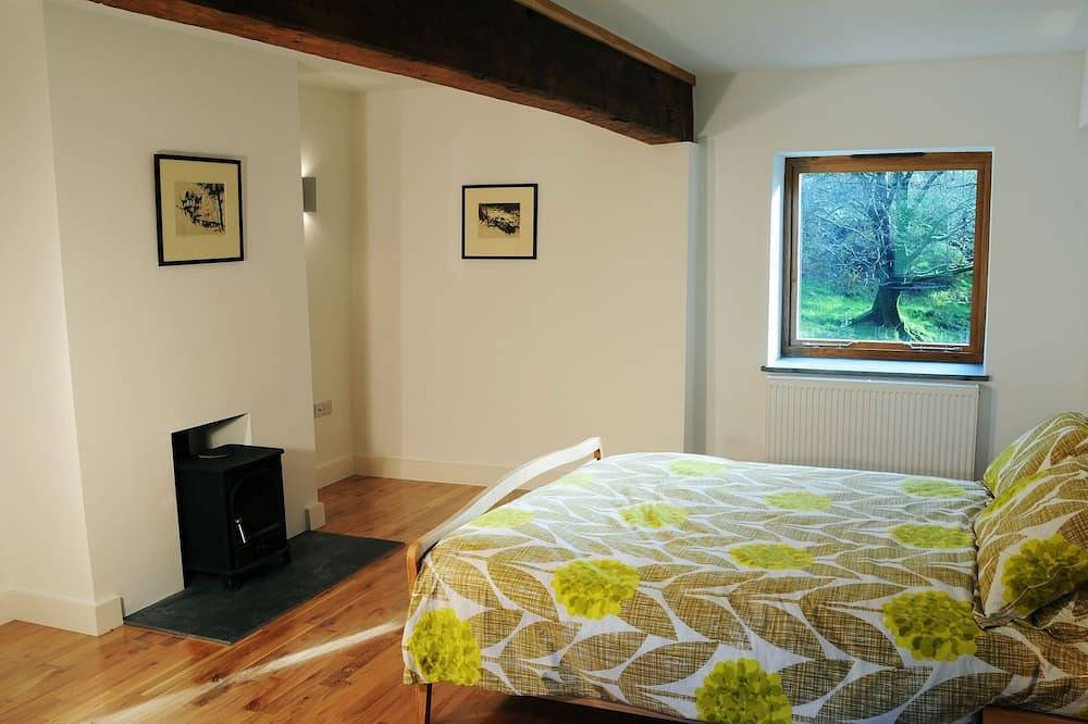 Umgewandelte Wassermühle Mit Schönen Fluss Und Majestätischen Bergen Vor Der Haustür in Snowdonia