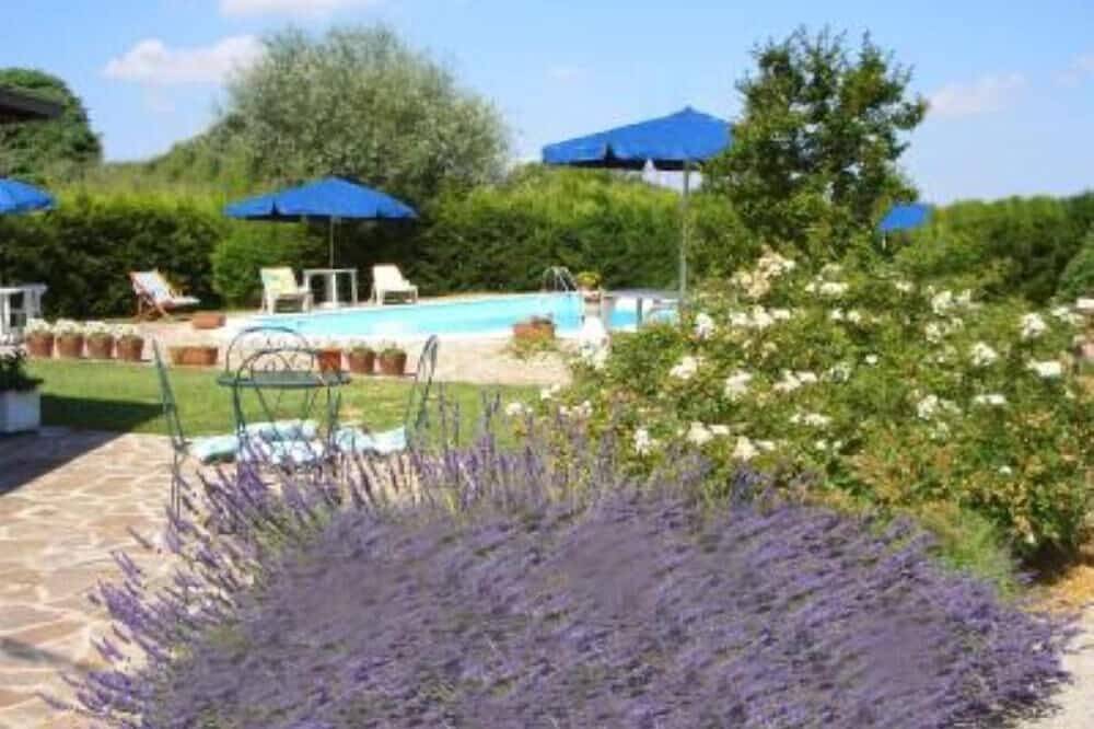 Villa del Duca uw landhuis in Castiglione del Lago, Trasimeense Meer