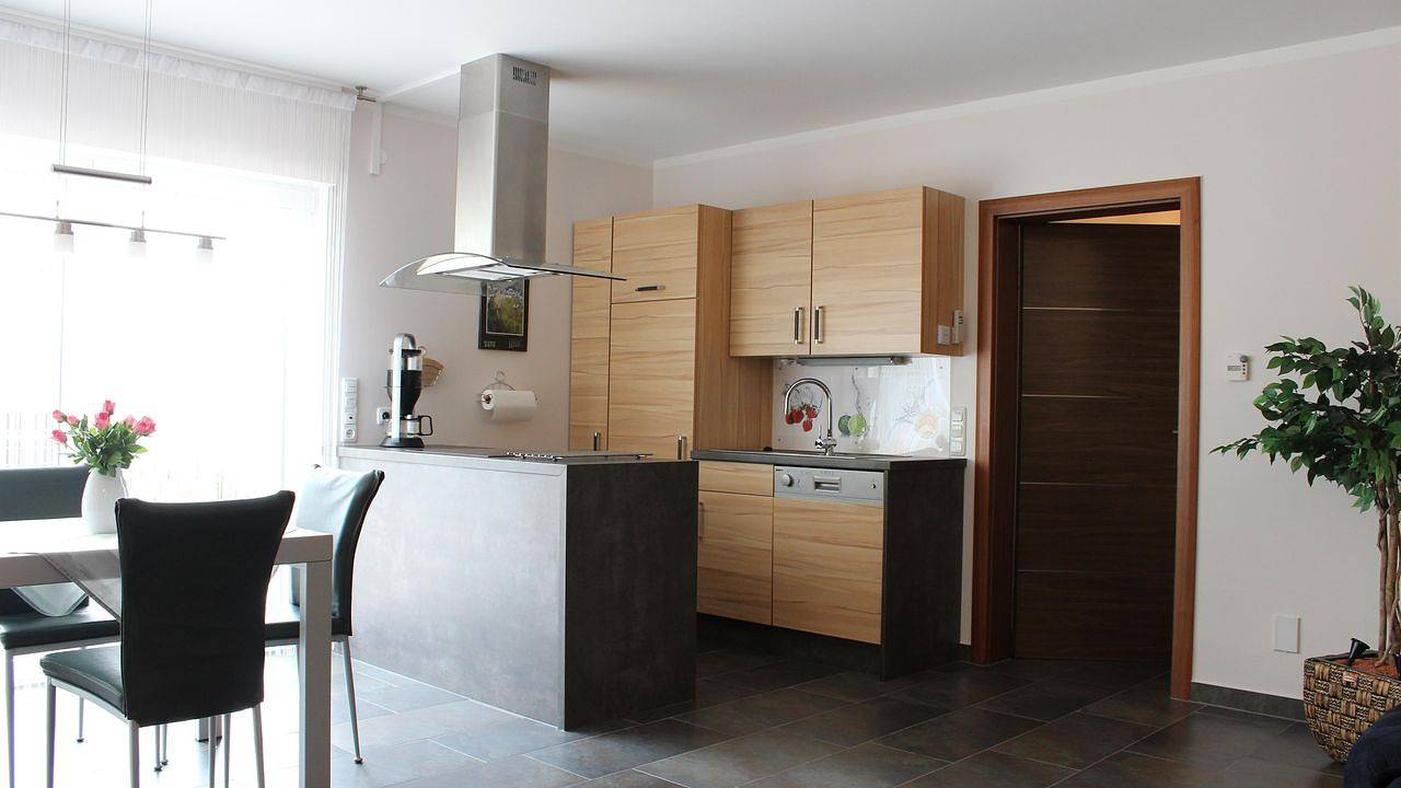 Geheel vakantieappartement, Vakantieappartement voor 2 personen met terras in Saarburg, Mosel-Saar