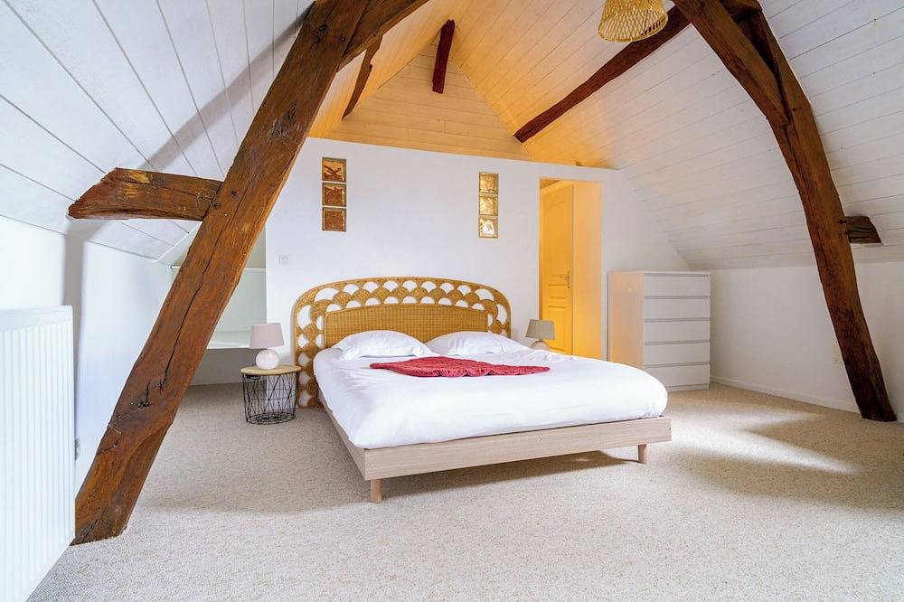 Jolie maison de ville au cœur de Chinon + jardin in Chinon, Vallée de la Loire