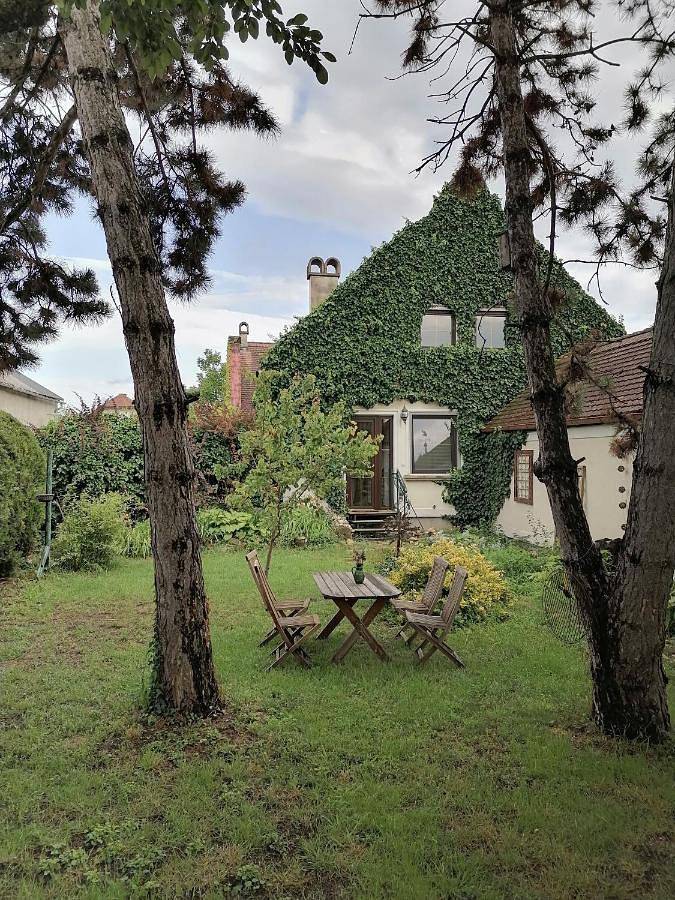 Ferienwohnung für 4 Personen, mit Garten und Ausblick in Weiden am See