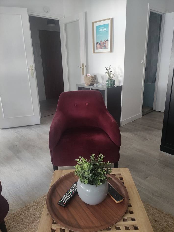 Entire apartment, Vannes by the Port with Private Parking in the City Center in Vannes, Côte des Mégalithes