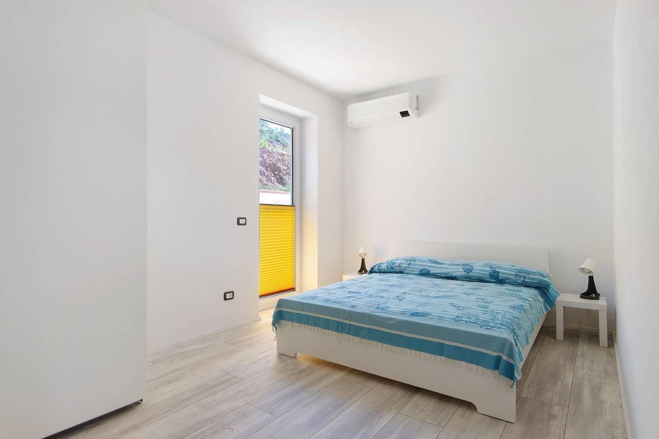 Ganze Wohnung, Casa „Adriana Trilocale“ mit Meerblick und Wlan in Lacona, Elba