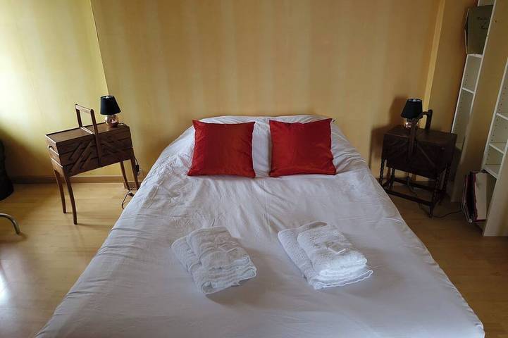 Location de vacances pour 14 personnes, avec piscine et jardin, animaux acceptés à Crépy-en-Valois - 3