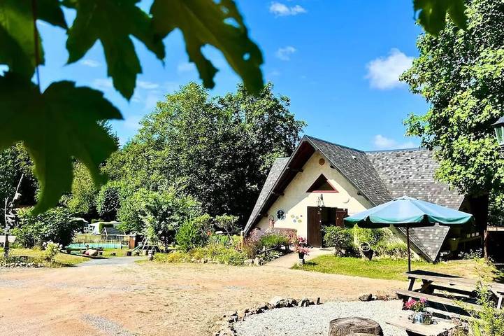 Log cabin for 2 people, with pets - 1