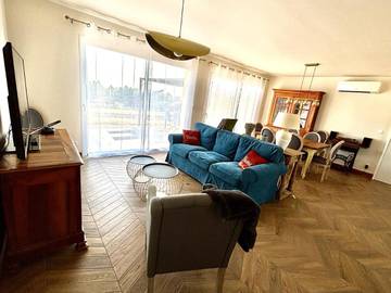 Gîte pour 4 personnes, avec terrasse et vue à Marcillac-Saint-Quentin