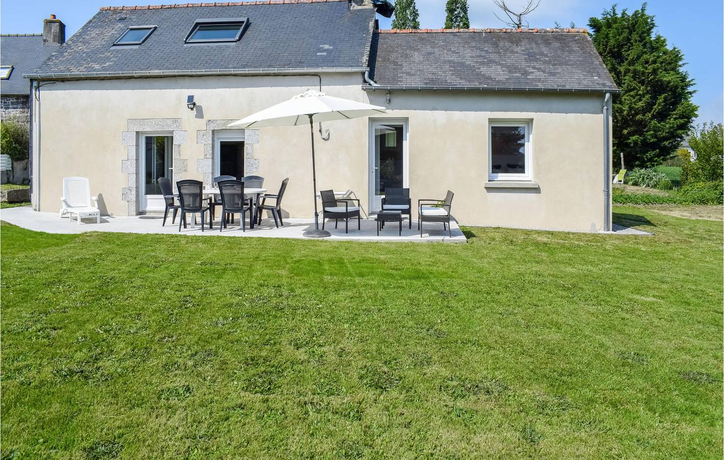 Séjour à Canihuel : Apt de 85m2 avec piscine et jardin in Canihuel, Région de Guingamp