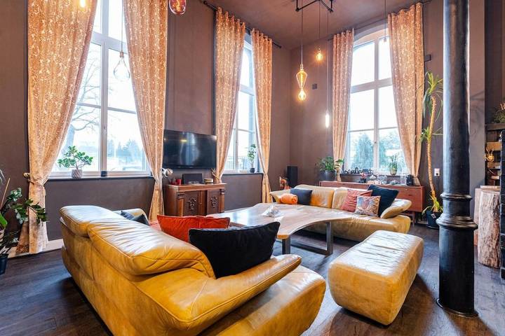 Ferienhaus für 45 Personen, mit Balkon und Whirlpool sowie Terrasse und Garten in Kruft - 2