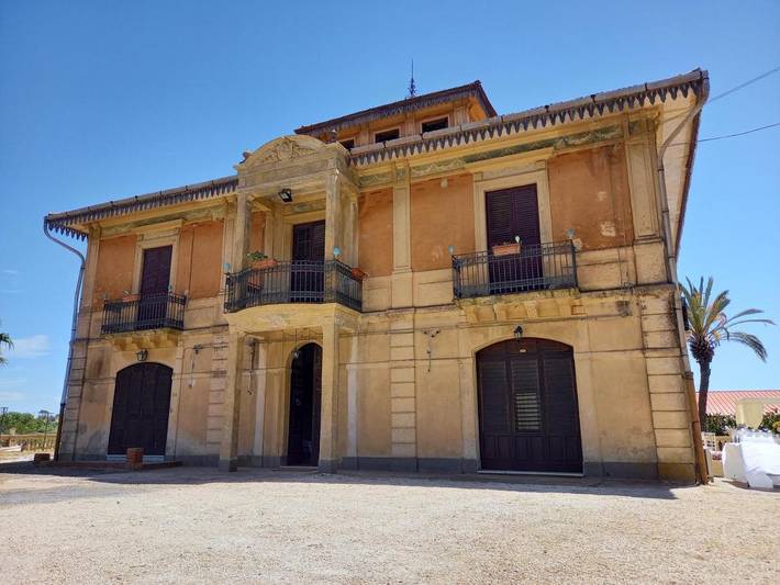 B&b per 6 persone, con Balcone e Terrazza nonché Giardino e Piscina a Caltagirone