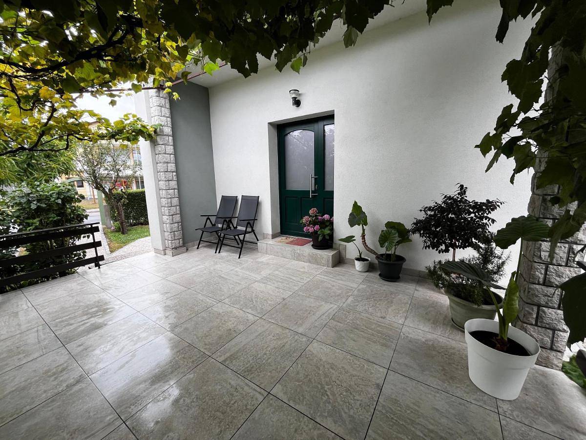 Ganze Wohnung, One-Bedroom Apartment in Postojna, Innerkrain-Karst