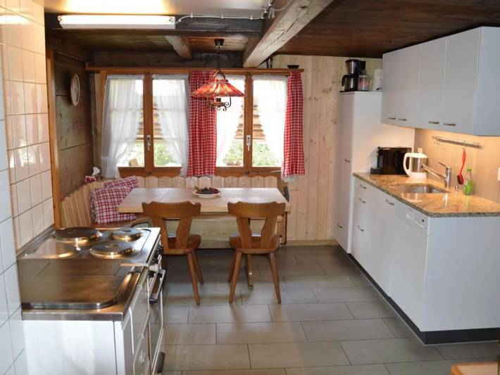 Ferienwohnung für 5 Personen, mit Terrasse und Ausblick im Berner Oberland - 3