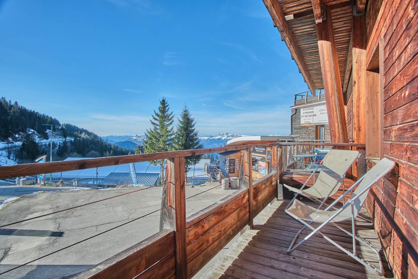 Ganze Wohnung, Ferienwohnung 'Les Airelles' mit Bergblick und Balkon in Chamrousse, Nationalpark Écrins