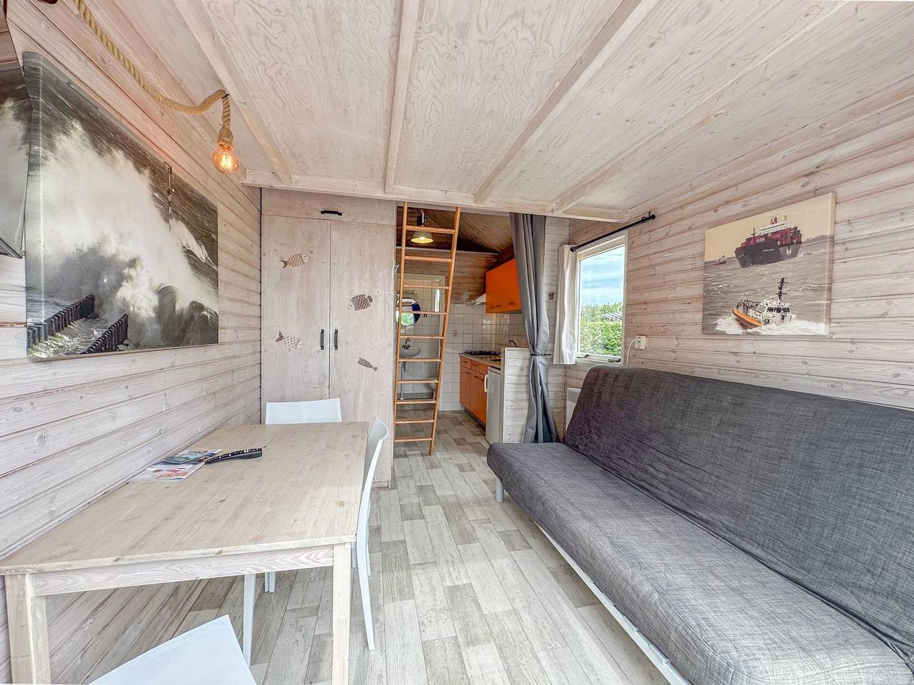 Tolles Strandhaus in Strandnähe mit Terrasse in Ellemeet, Zeeuwse Kust