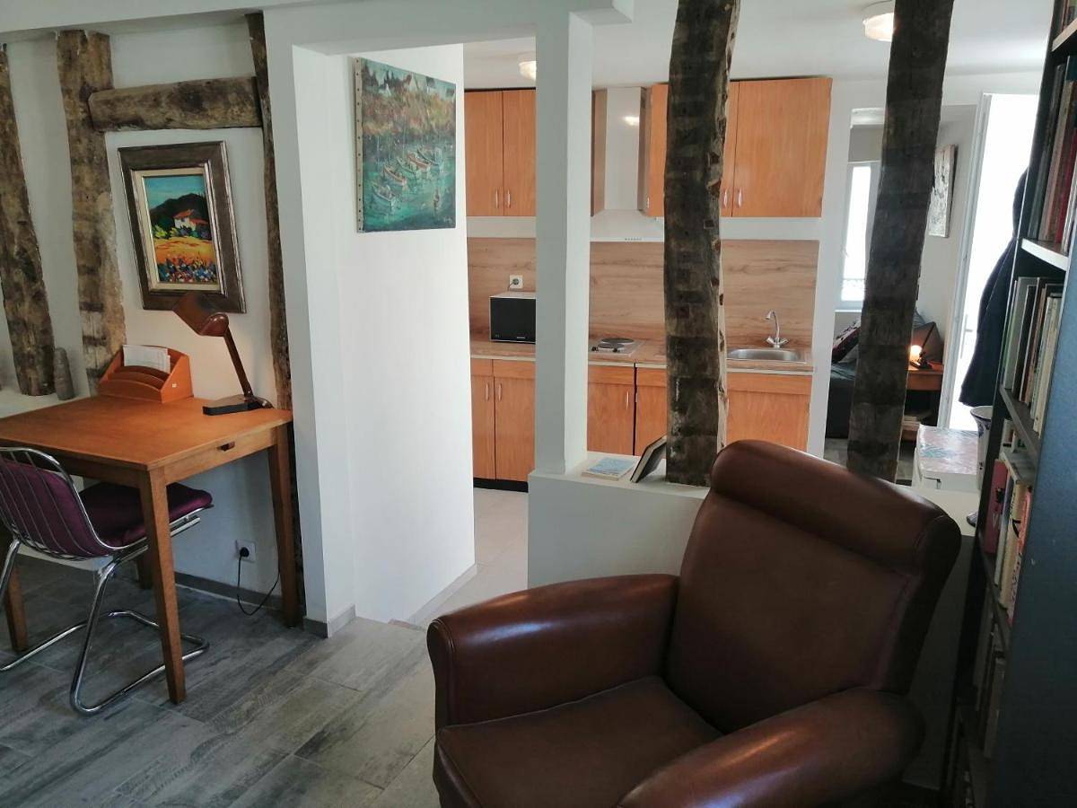 Appartement entier, F Logement entier in Courtenay, Région de Montargis